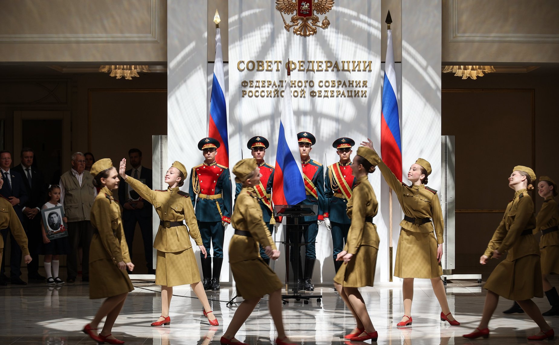 В Совете Федерации состоялась торжественная церемония открытия выставки «Память поколений»