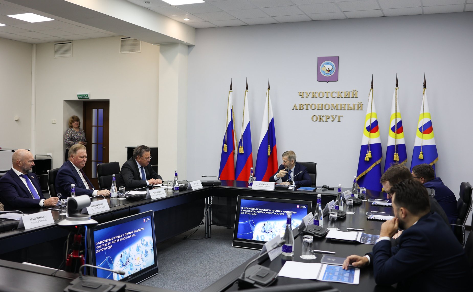Сенаторы провели встречу с губернатором Чукотского АО Владиславом Кузнецовым