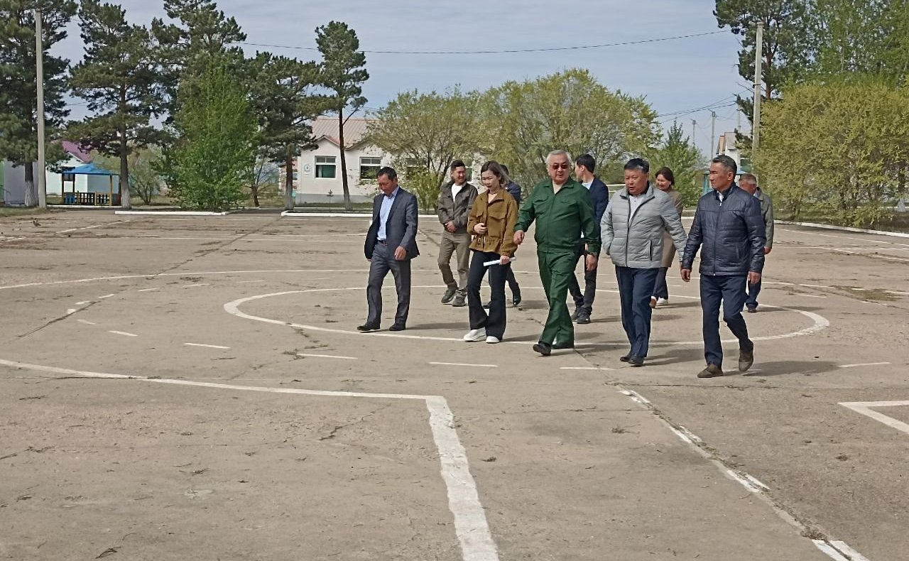 Баир Жамсуев проинспектировал строительство и ремонт социально значимых объектов Забайкальского края