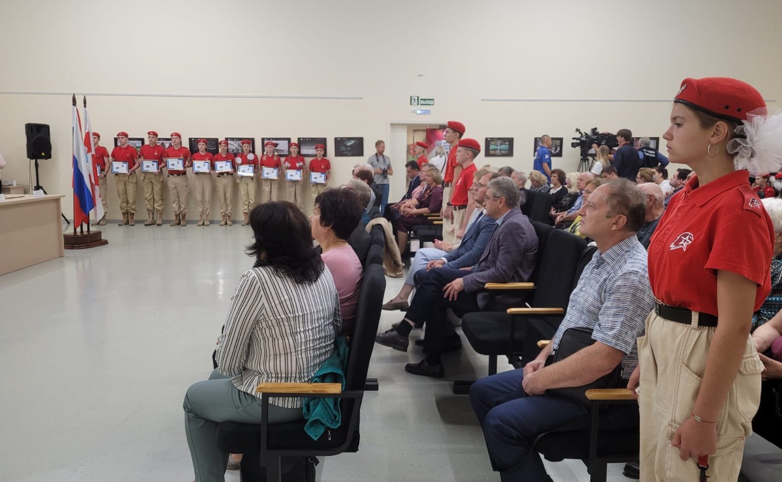 Дмитрий Перминов принял участие в церемонии гашения марки «Город трудовой доблести»