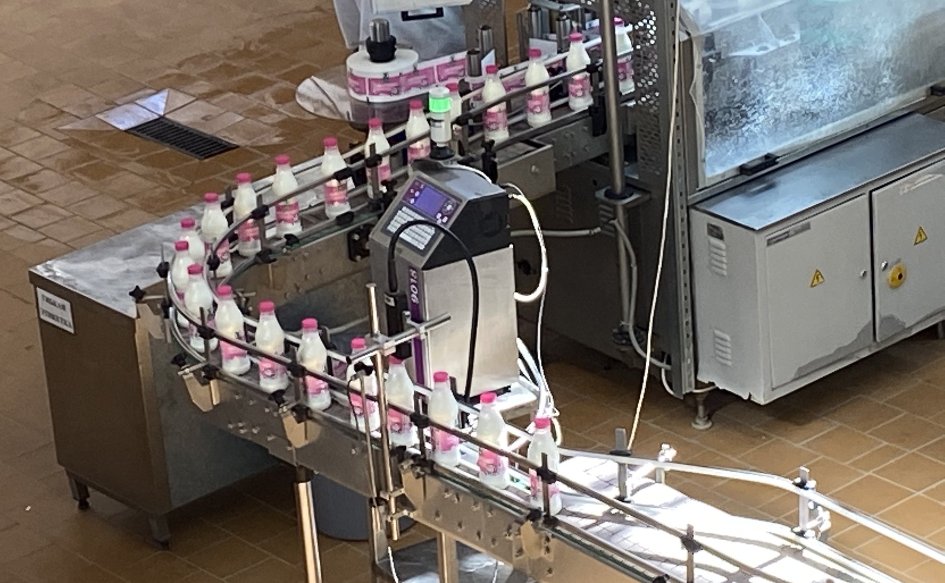 Сенатор Олег Алексеев посетил «Молочный комбинат Энгельсский»