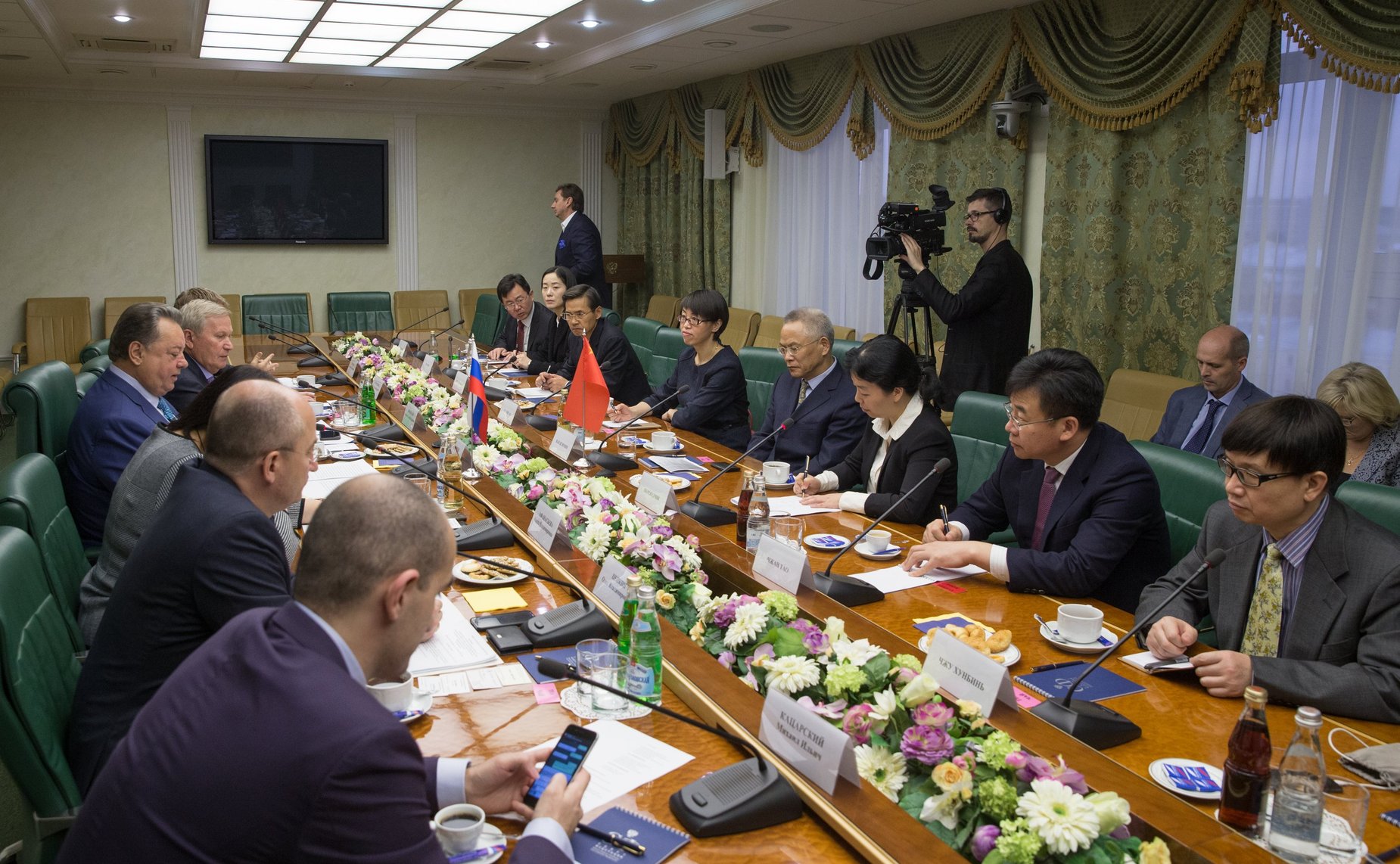 Встреча Бориса Невзорова с заместителем председателя Комитета Всекитайского собрания народных представителей КНР по внутренним делам и юстиции Ван Шэнмином