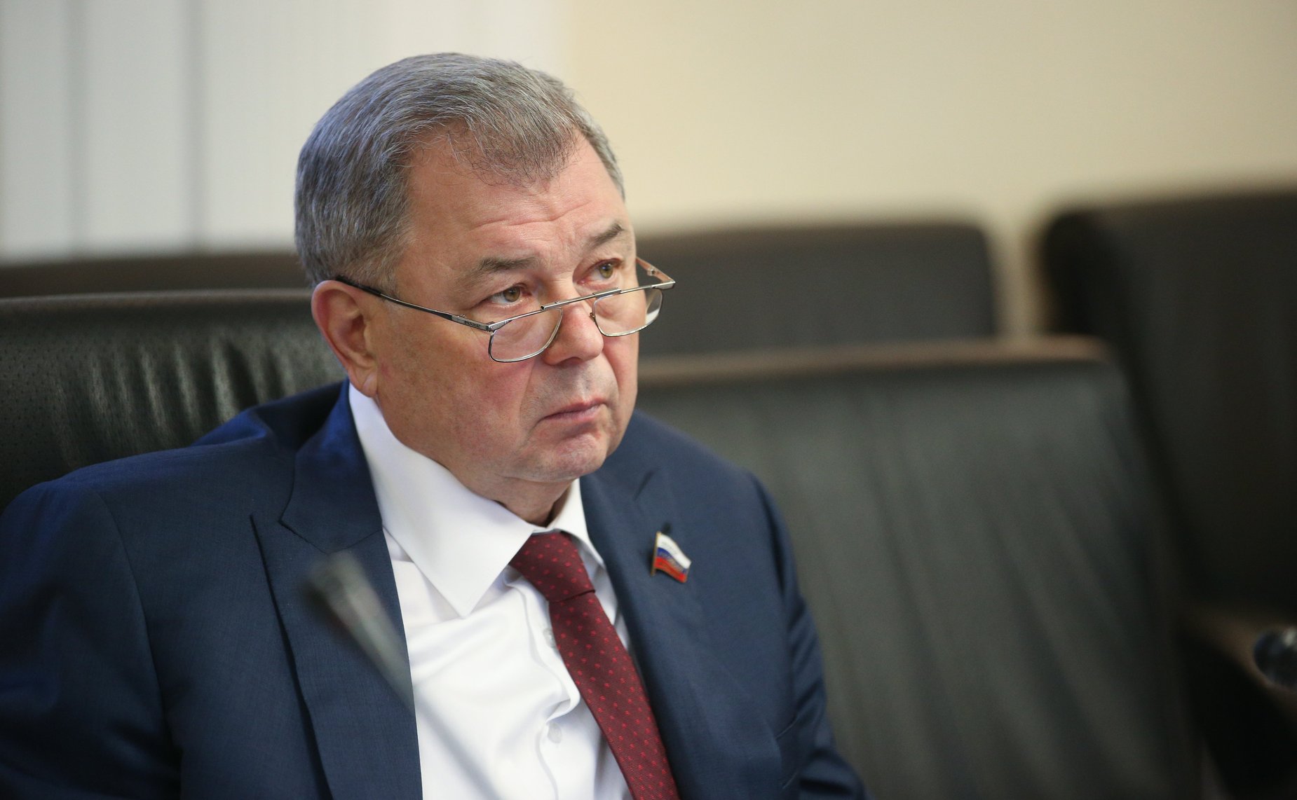 Анатолий Артамонов