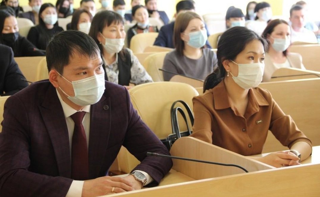 Баир Жамсуев в рамках региональной недели в Забайкальском крае, провел встречу с рабочей молодежью