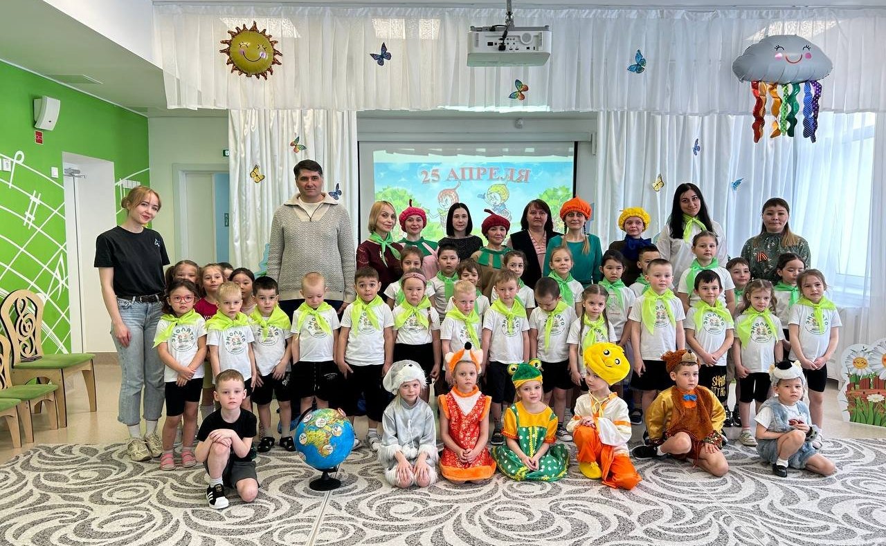 Владимир Пушкарев посетил детский сад «Северное сияние» в Салехарде