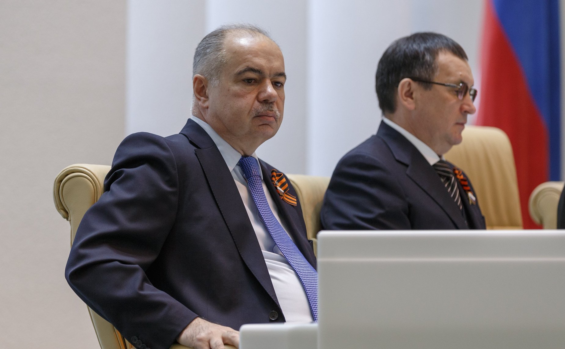 И. Умаханов