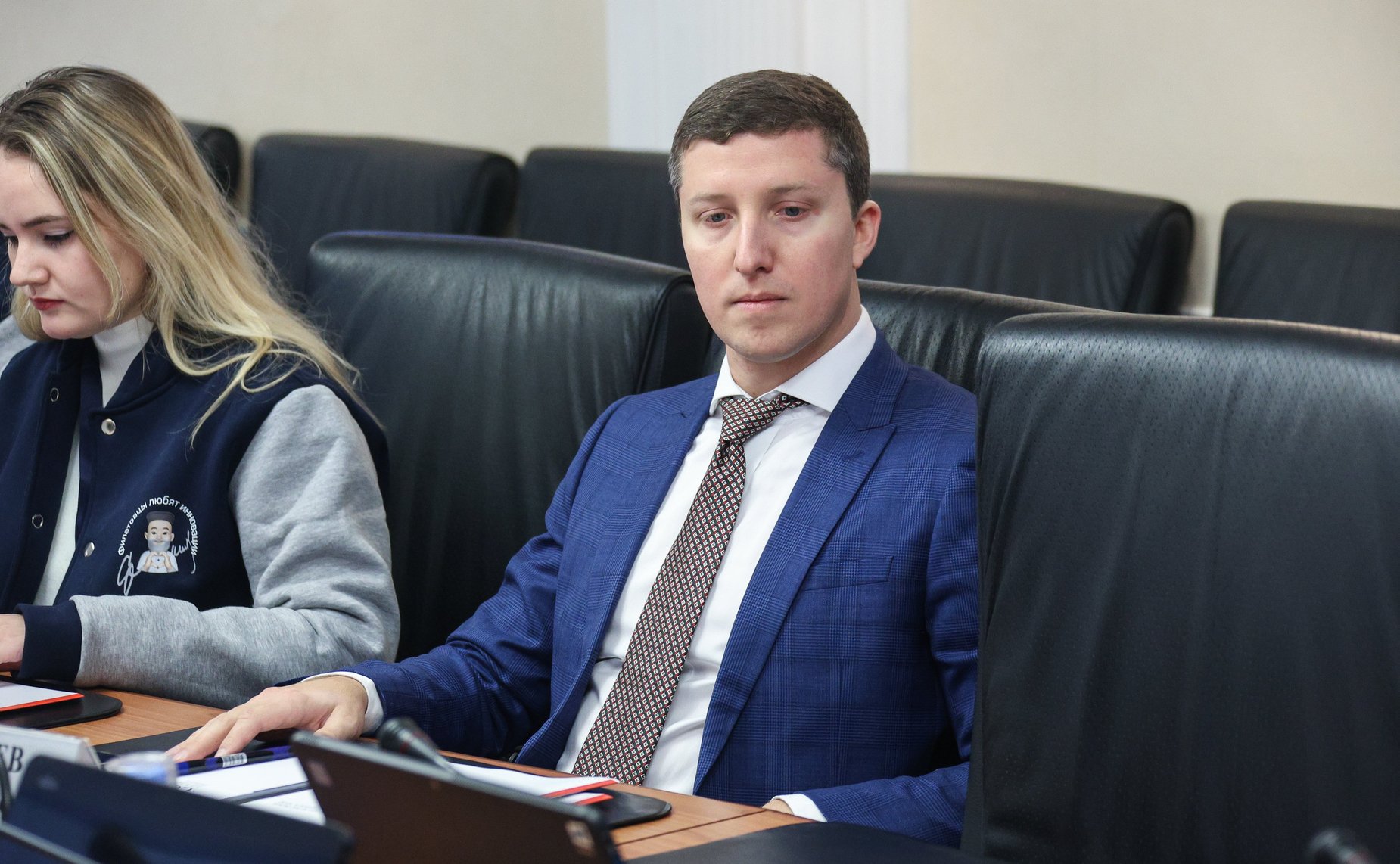 Круглый стол на тему «Актуальные вопросы совершенствования мер поддержки молодых ученых, работающих в сфере здравоохранения»