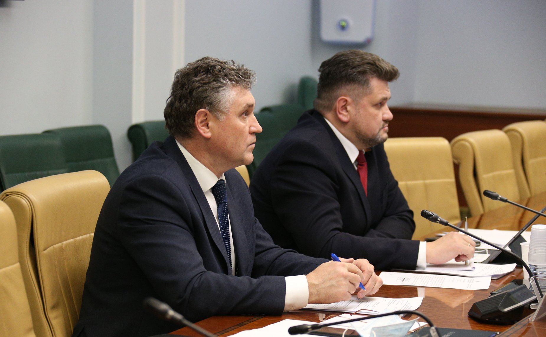 «Круглый стол» на тему «Законодательное обеспечение работы предприятий минерально-сырьевого комплекса в условиях экономических угроз»