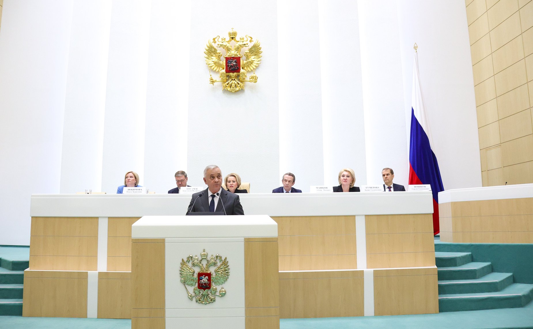 Председатель Совета Федерации Валентина Матвиенко провела встречу с деятелями театрального искусства