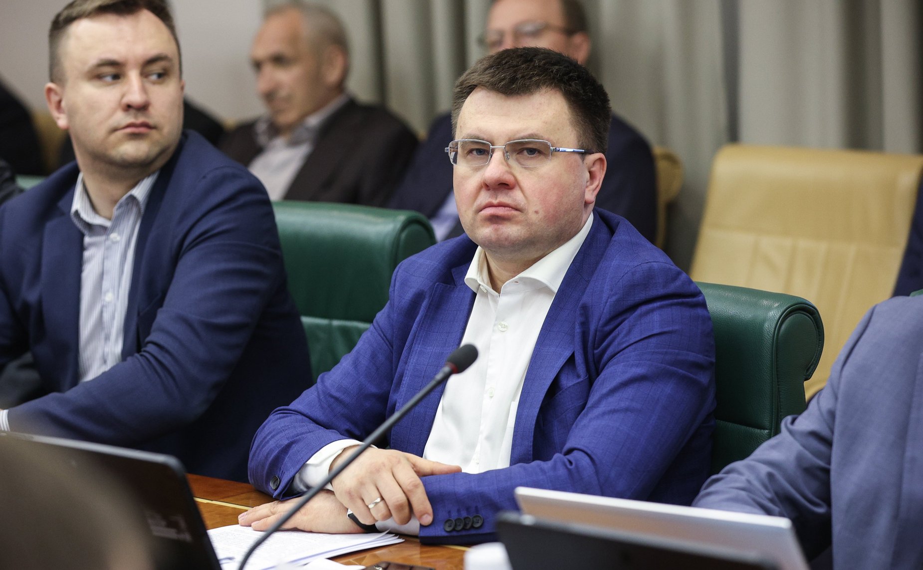 Круглый стол Комитета Совета Федерации по экономической политике на тему «О мерах по развитию использования электротранспортных средств и созданию необходимой инфраструктуры»