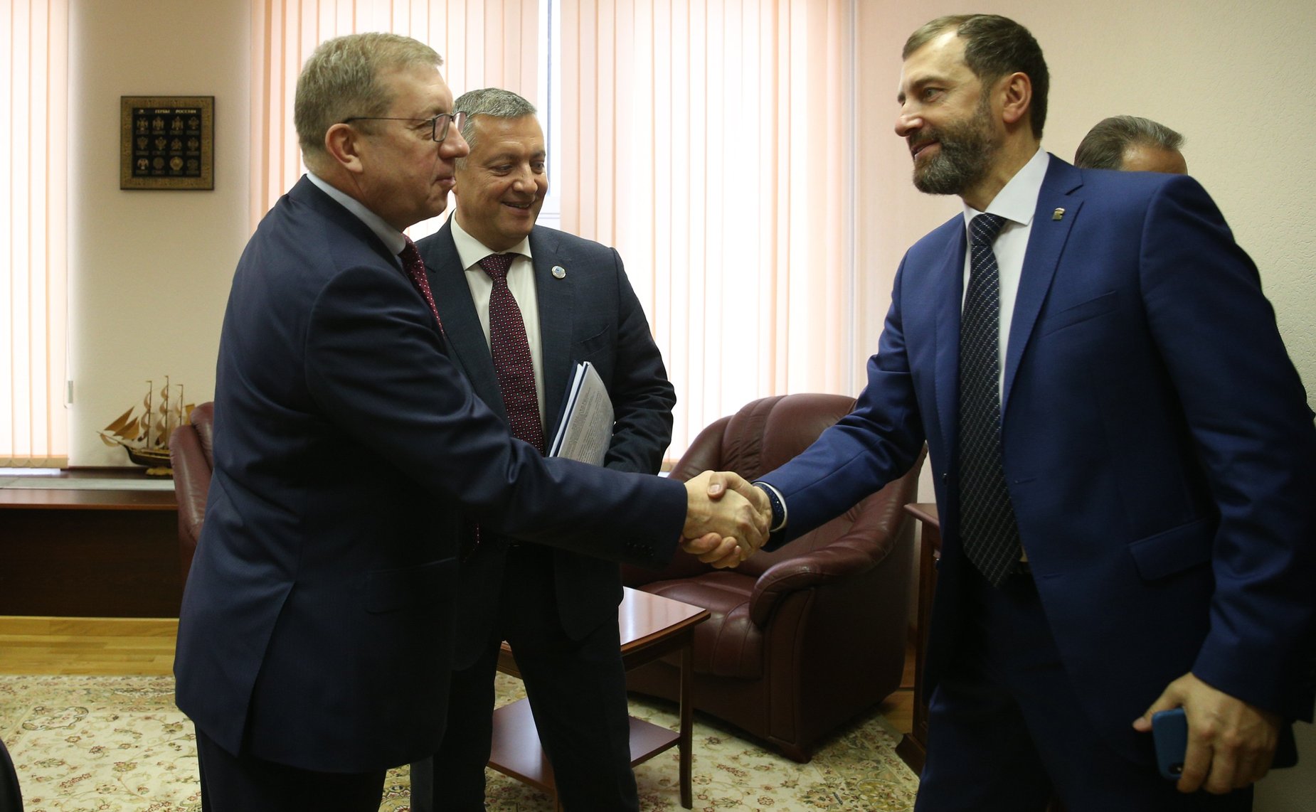 Встреча председателя Комитета СФ по аграрно-продовольственной политике и природопользованию с Губернатором Иркутской области