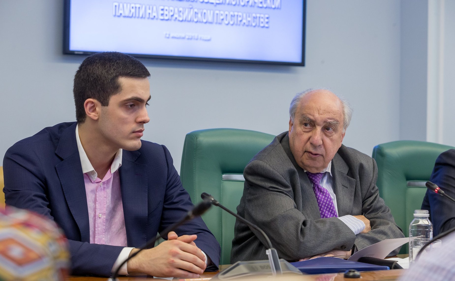 Заседание «круглого стола» на тему «Проблемы сохранения общей исторической памяти на евразийском пространстве»