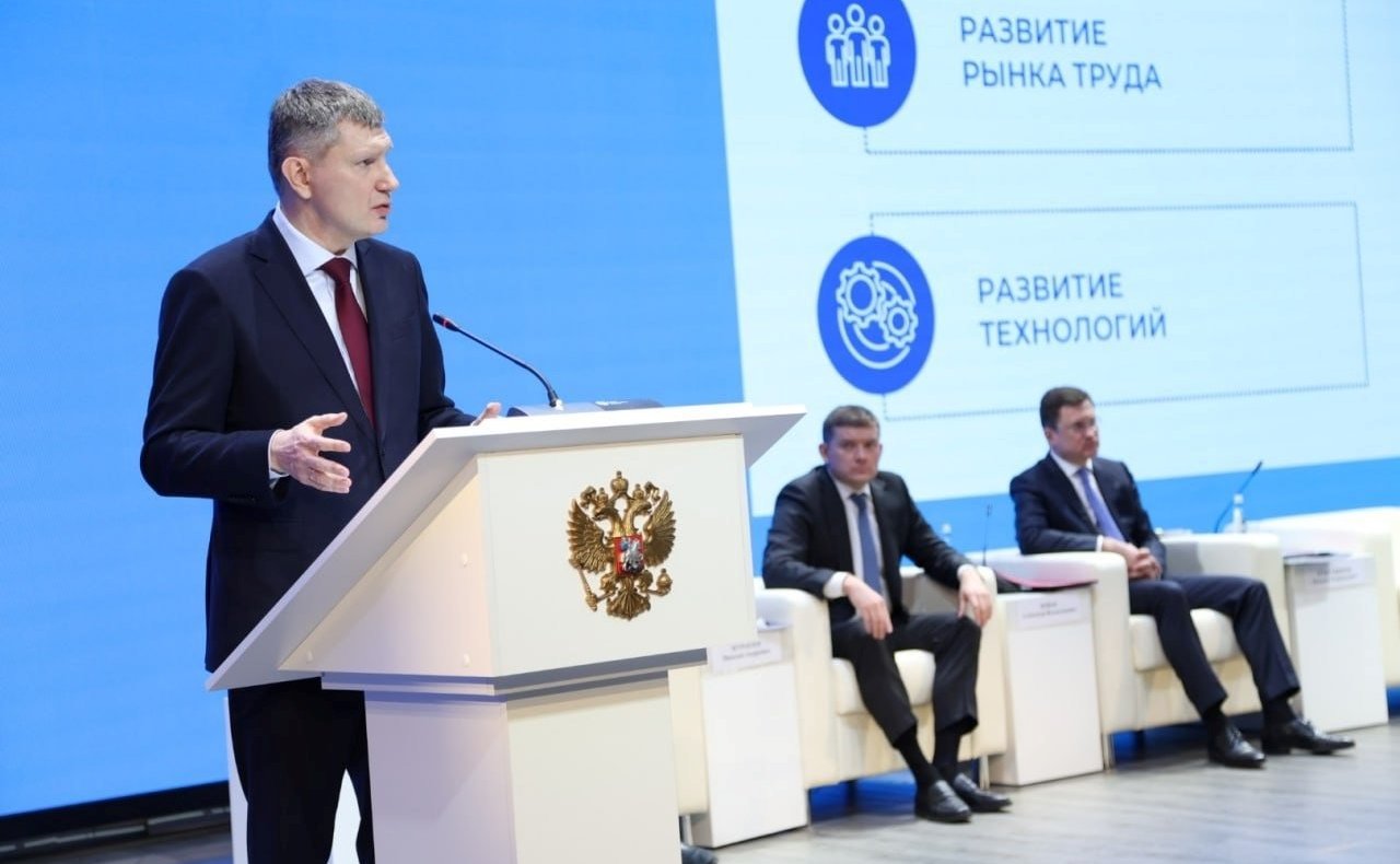 У тамбовских школьников есть шанс попасть на юбилейный парад Победы в Москве - П
