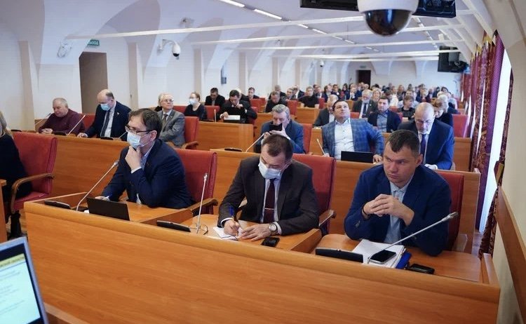 Наталия Косихина приняла участие в совещании, посвящённом мерам стабилизации экономики, реализующимся в регионе