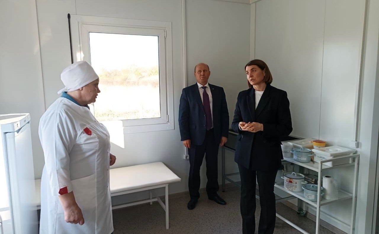 Юлия Лазуткина проверила работу фельдшерско-акушерских пунктов в Пензенской области