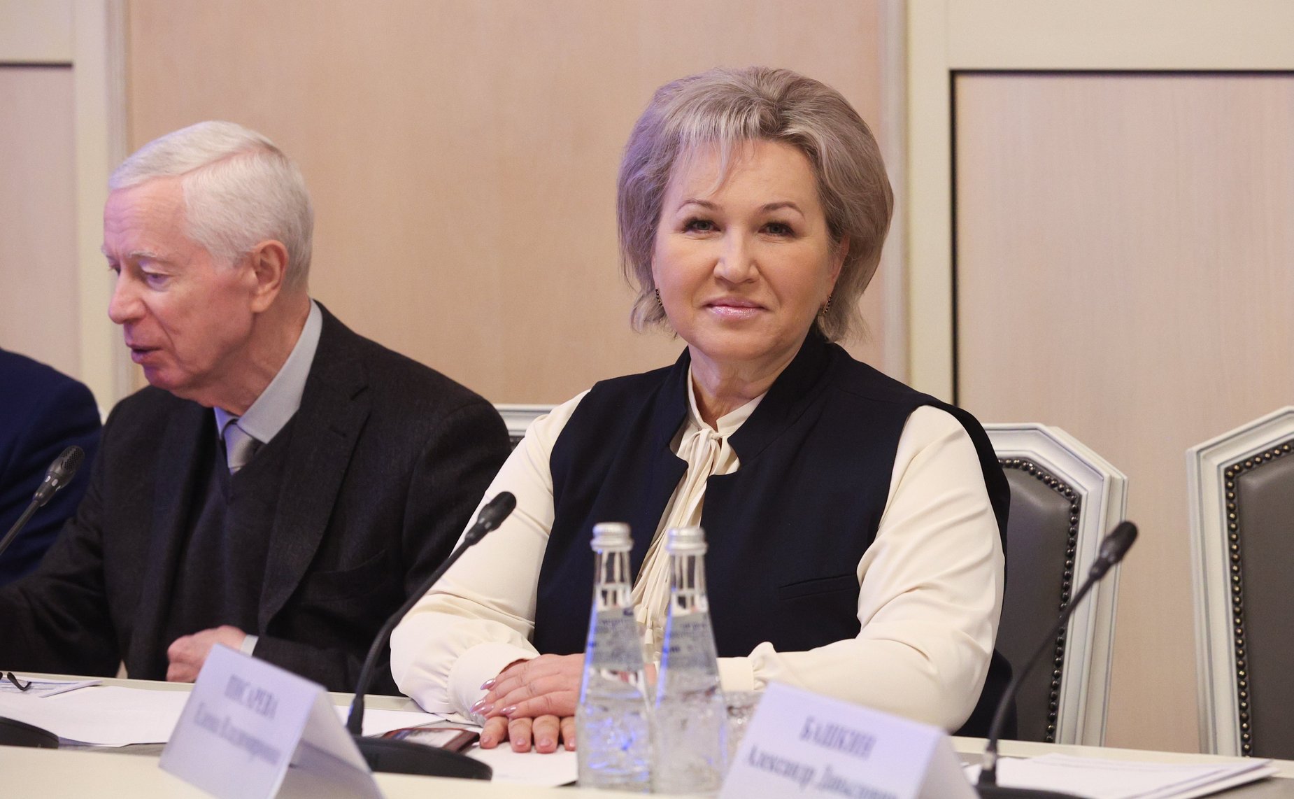 Елена Писарева