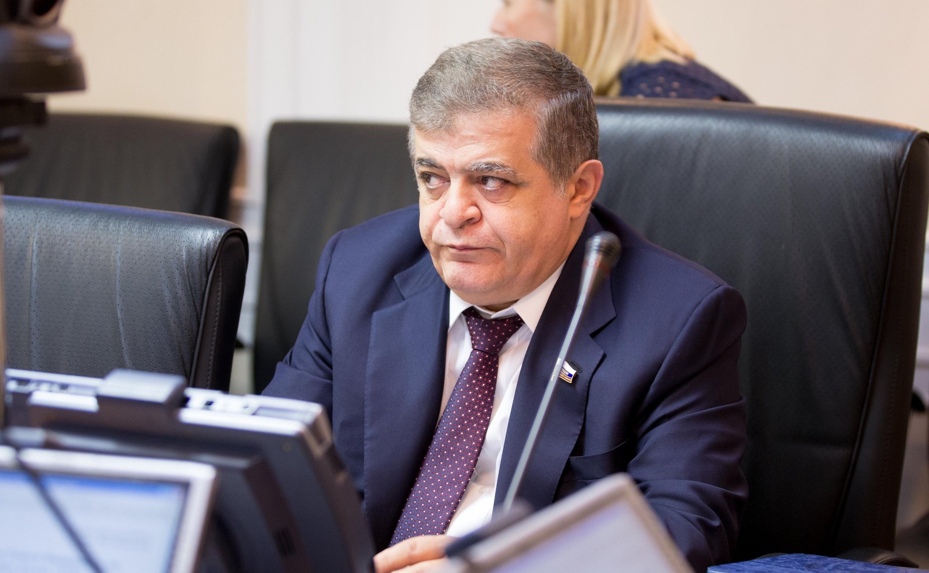 В. Джабаров