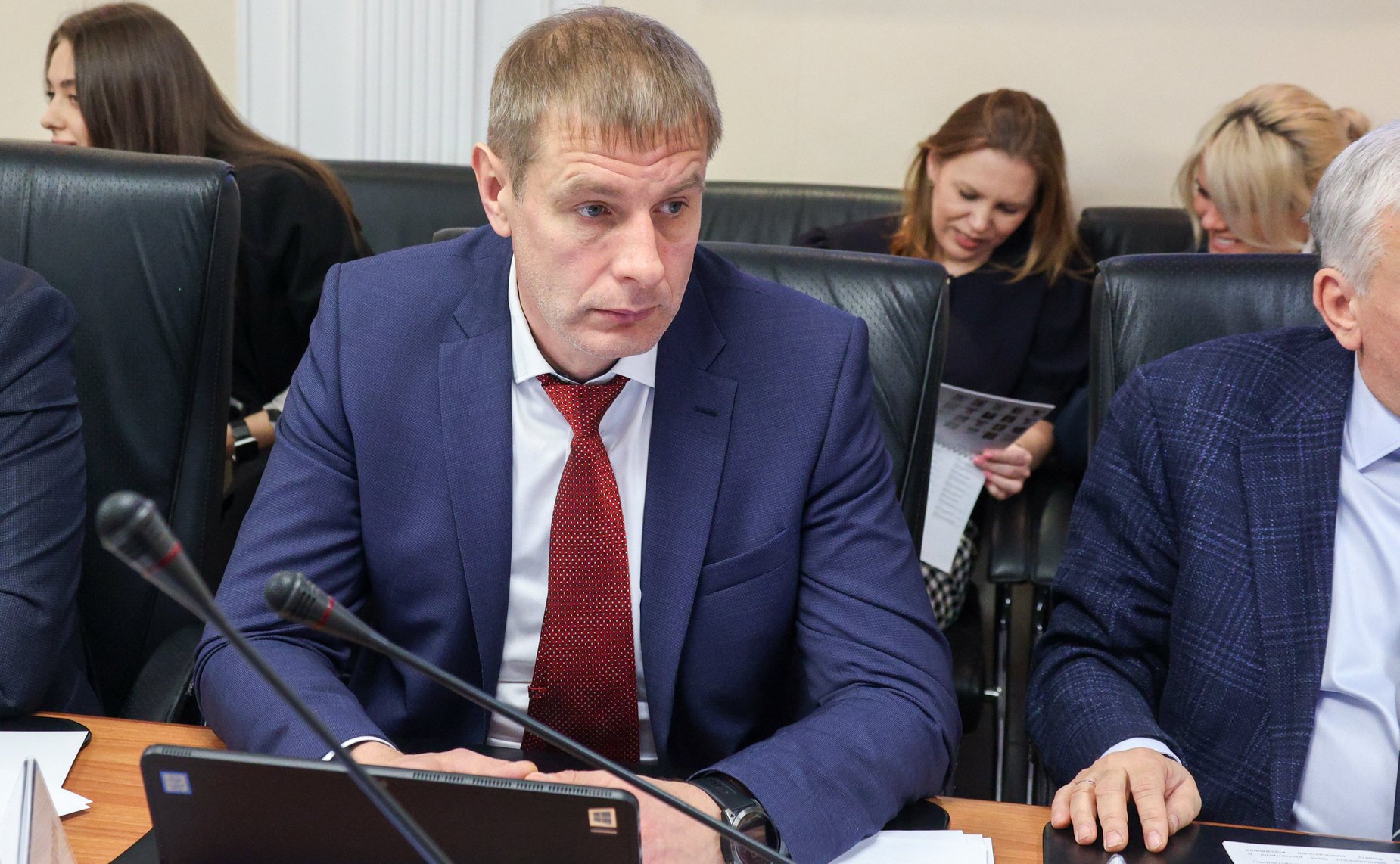 Олег Земцов