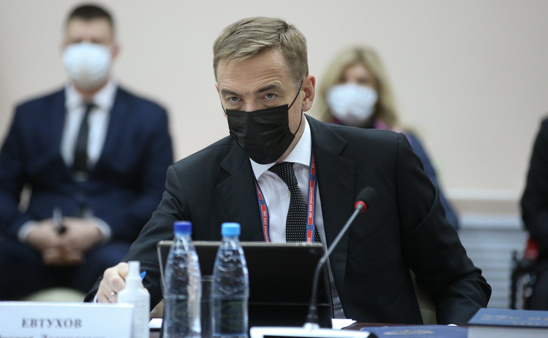 Парламентские слушания на тему «О мерах по противодействию незаконному обороту упакованной питьевой воды, включая природную минеральную воду»