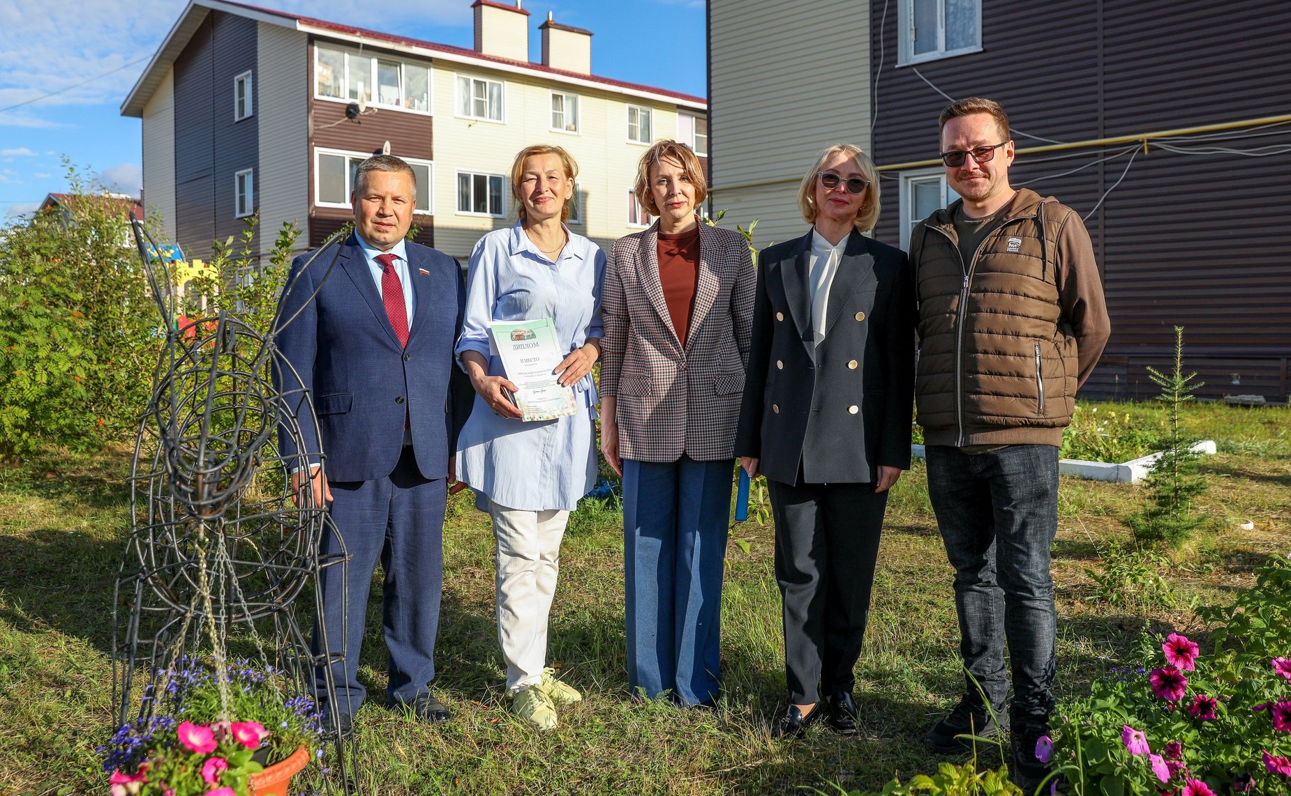 Денис Гусев подвёл итоги муниципального конкурса благоустройства и озеленения территорий многоквартирных жилых домов и индивидуальных приусадебных участков