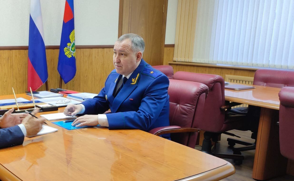 Встреча Андрея Хапочкина и прокурора Сахалинской области Вячеслава Шайбекова