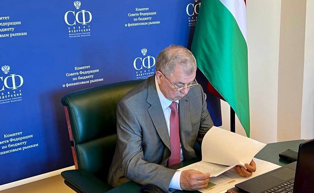 Анатолий Артамонов в ходе рабочей поездки в регион посетил Дзержинский район