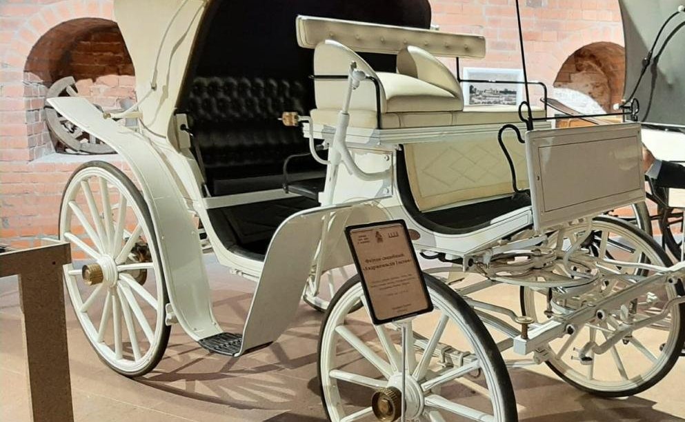 Сергей Березкин в ходе рабочей поездки в регион посетил выставку транспортных средств конца XVIII — первой половины XX века