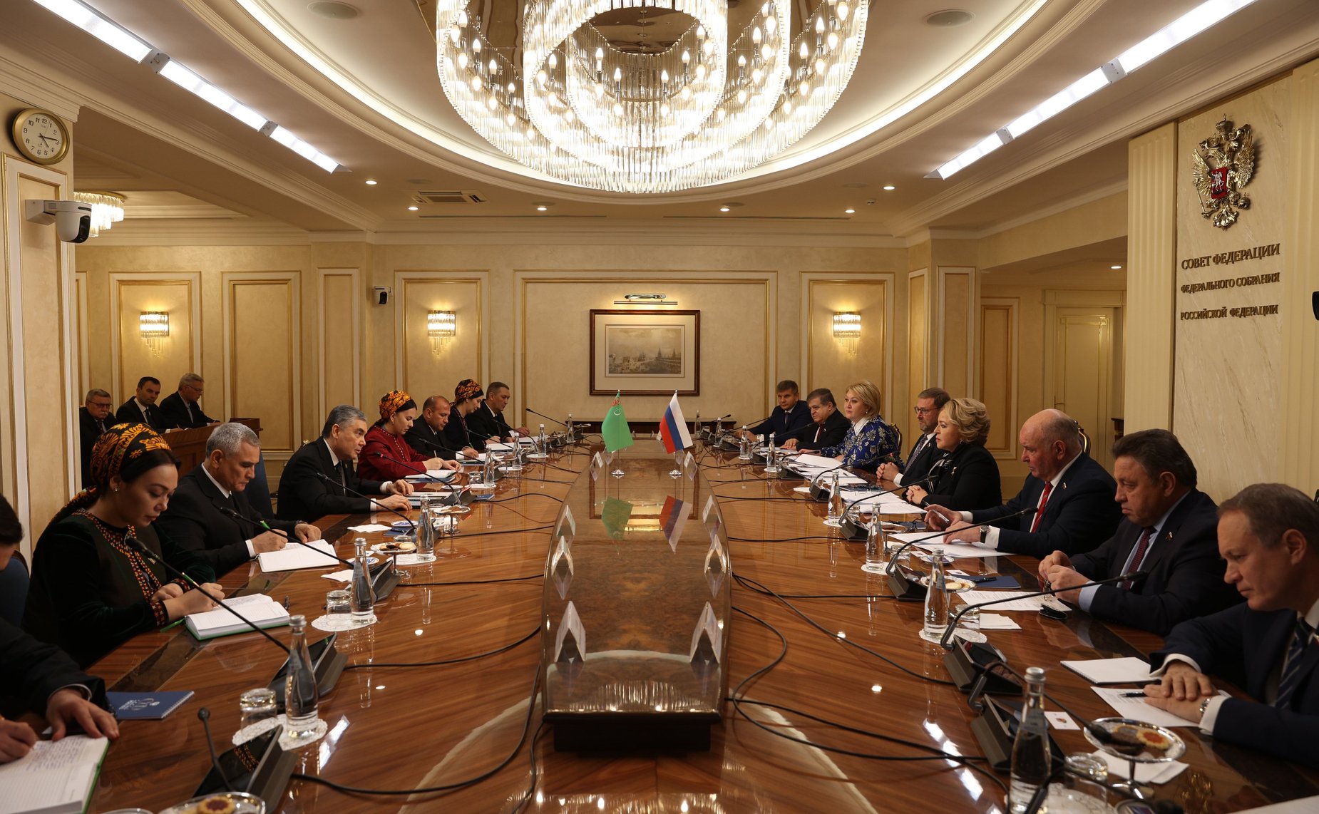 Встреча Председателя Совета Федерации Валентины Матвиенко и Председателя Халк Маслахаты (верхней палаты) Милли Генгеша (парламента) Туркменистана Гурбангулы Бердымухамедова