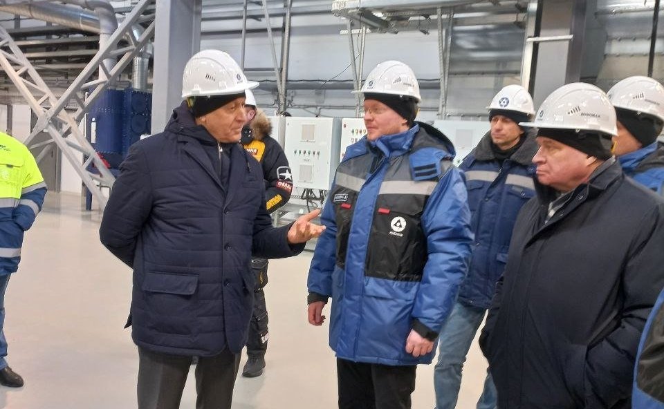 Валерий Радаев и Андрей Денисов посетили производственно-технологический комплекс «Горный»