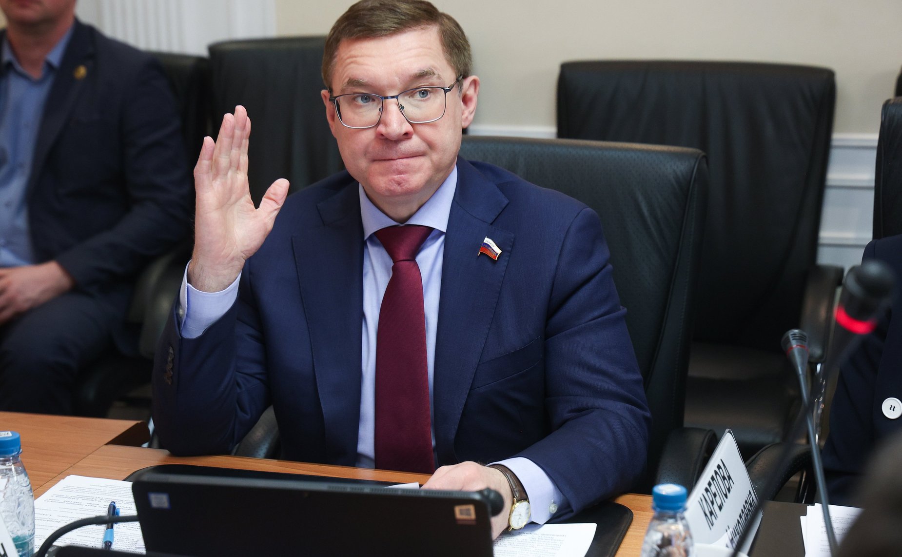 Владимир Якушев