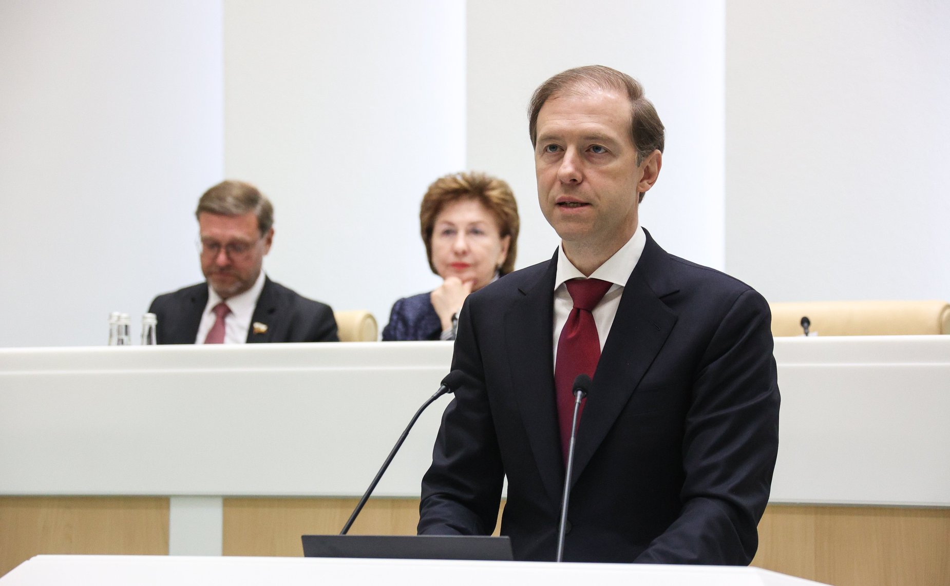 Денис Мантуров