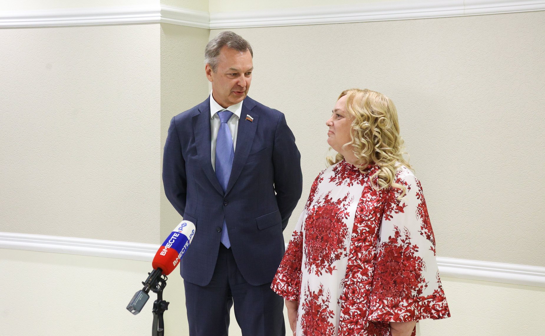 Открытие выставки «Новая реальность глазами юных строителей будущей России»