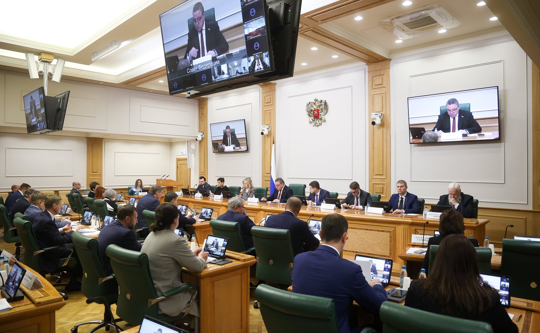 Расширенное заседание Комиссии Совета Федерации по мониторингу законодательства Российской Федерации в сфере государственного контроля (надзора) и муниципального контроля в РФ на тему «Итоги контрольной (надзорной) деятельности в РФ за 2025 год»