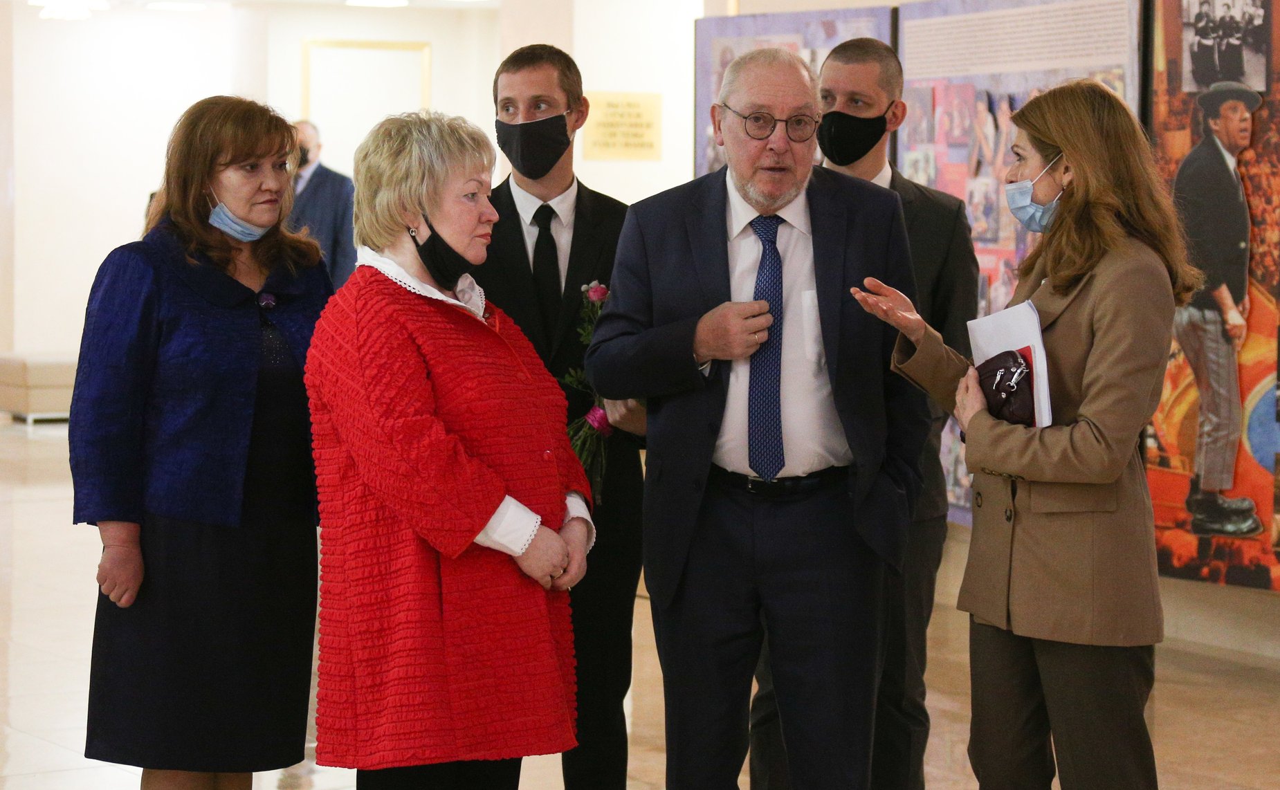 Выставка в Совет Федерации, посвященная 100-летию со дня рождения Юрия Никулина