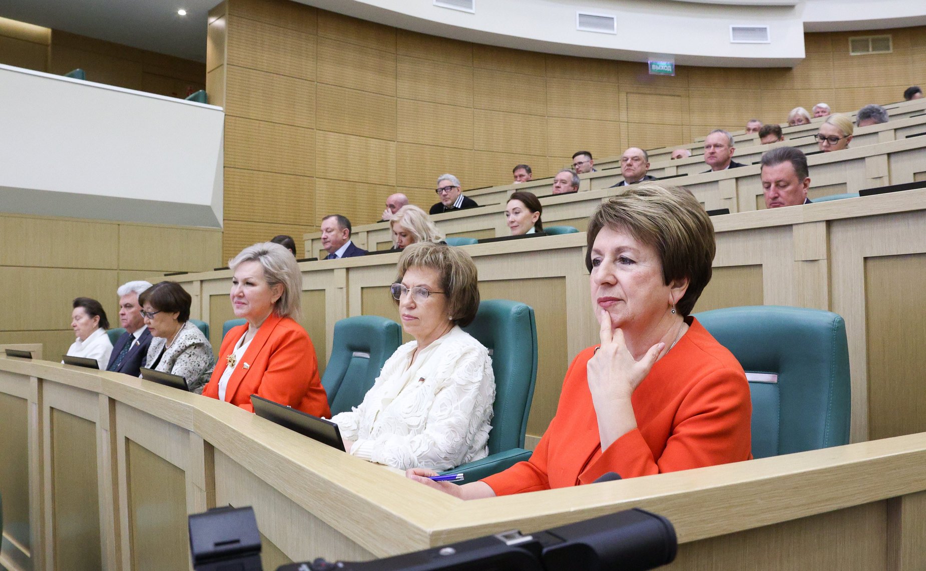 Председатель Совета Федерации Валентина Матвиенко провела встречу с деятелями театрального искусства