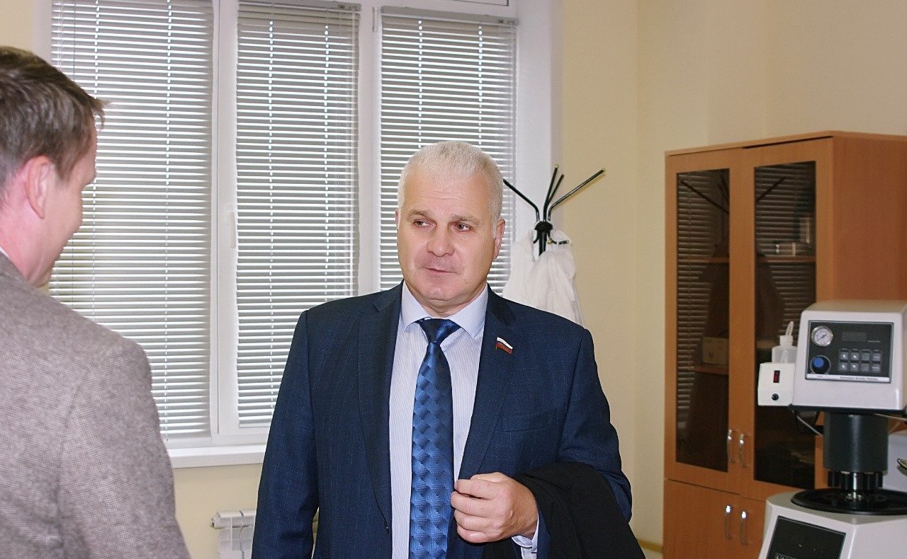 Сергей Мартынов посетил в Йошкар-Оле научные лаборатории и центры Института цифровых технологий Марийского государственного университета (МарГУ)