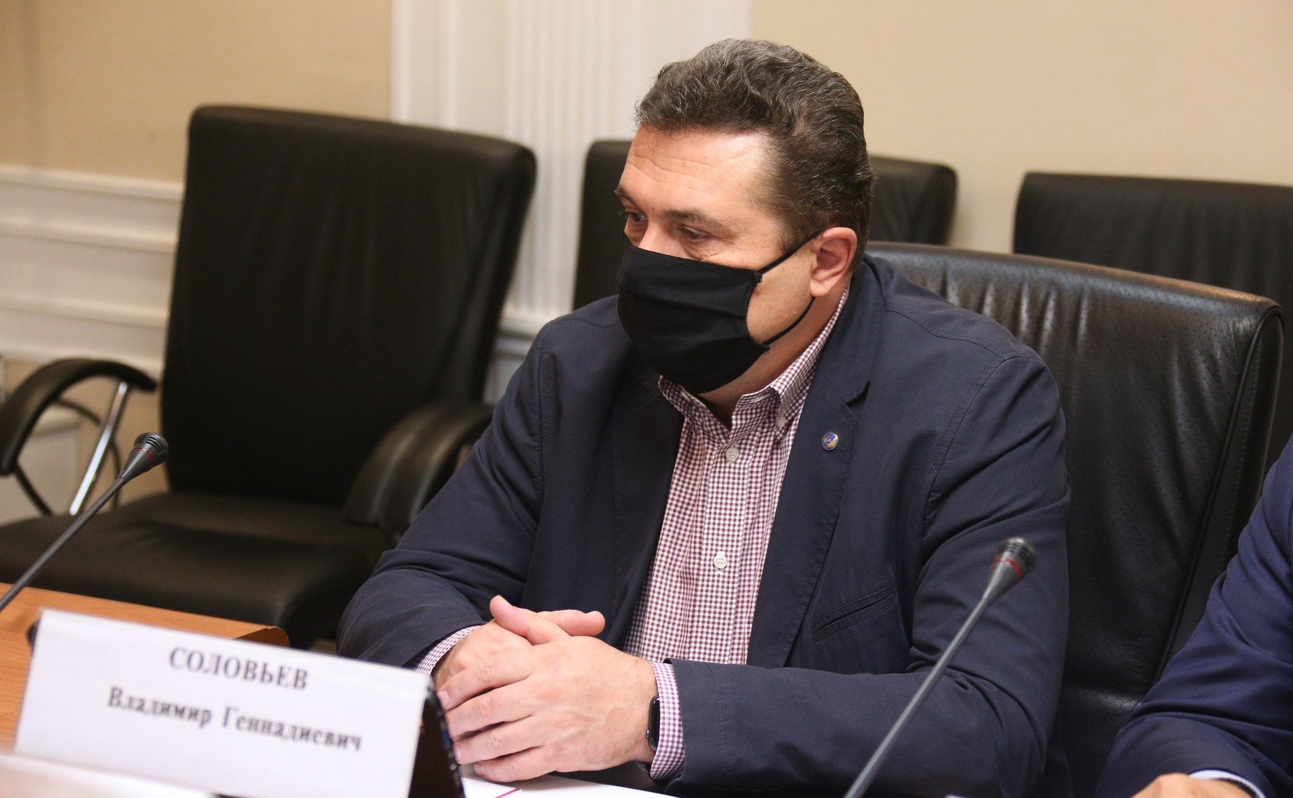 Заседание «круглого стола» Временной комиссии по защите госсуверенитета и предотвращению вмешательства во внутренние дела РФ с представителями гражданского общества