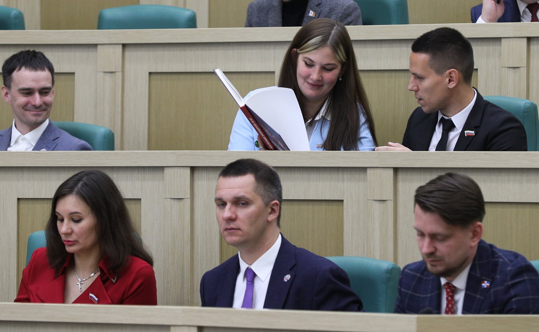 Пленарное заседание Форума молодых парламентариев: «Молодежь XXI века: сберегая наследие, развивая сотрудничество, приближая будущее»