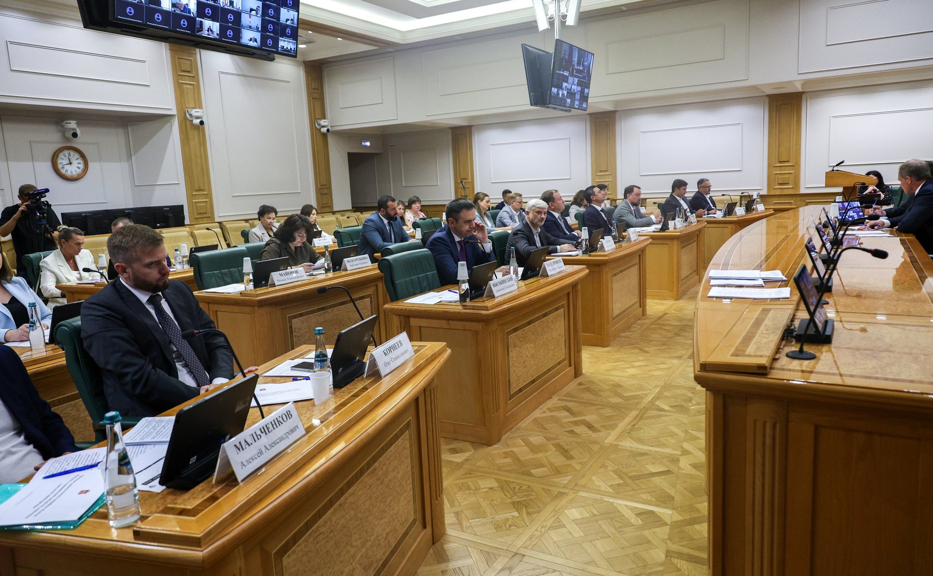 Совещание Комитета Совета Федерации по экономической политике «Эффективные практики реализации целевых функций в отношении неиспользуемого и неэффективно используемого регионального и муниципального имущества»