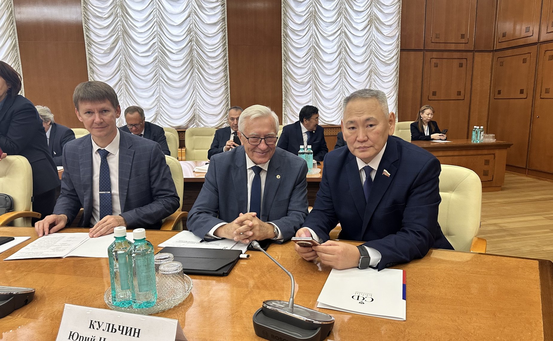 Сахамин Афанасьев принял участие в научно-экспертном форуме «Арктика — территория стратегических исследований: итоги, новые вызовы и горизонты»