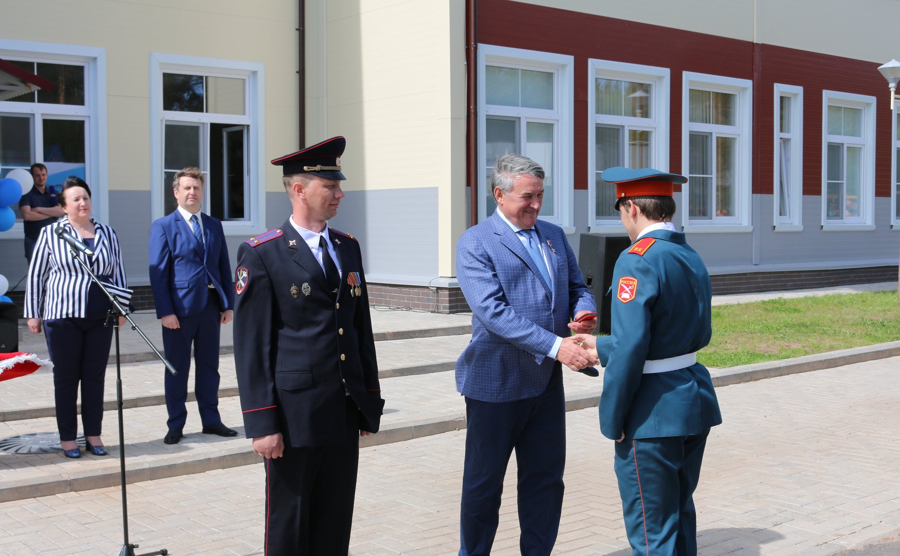Ю. Воробьев поздравил кадетов школы «Корабелы Прионежья» с окончанием учебного года