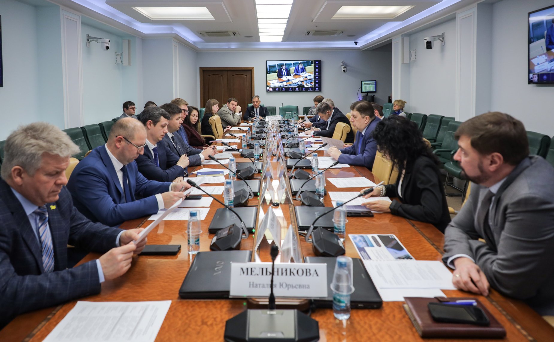 Круглый стол Комитета СФ по экономической политике на тему «Автономные транспортные средства: от испытаний к интеграции в правовое поле РФ»