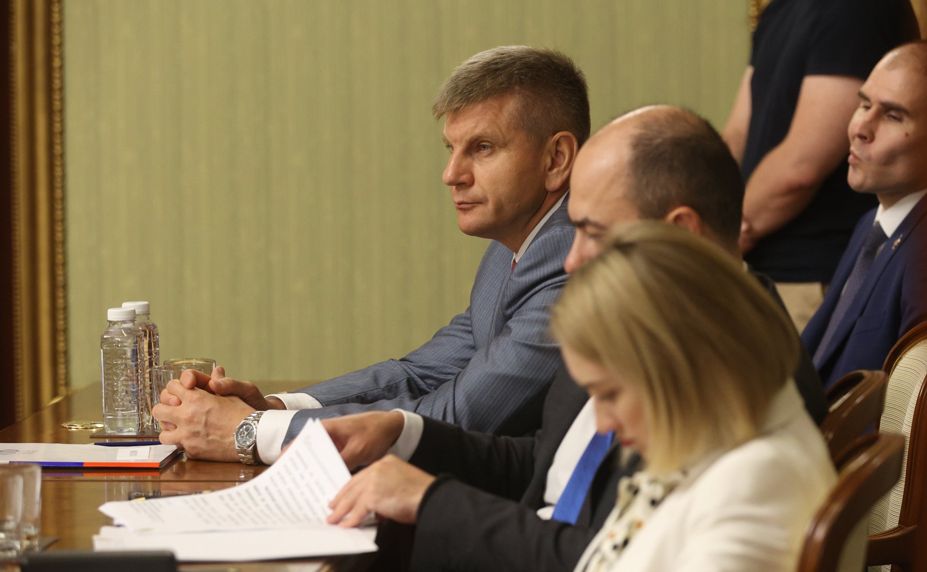 Геннадий Голов