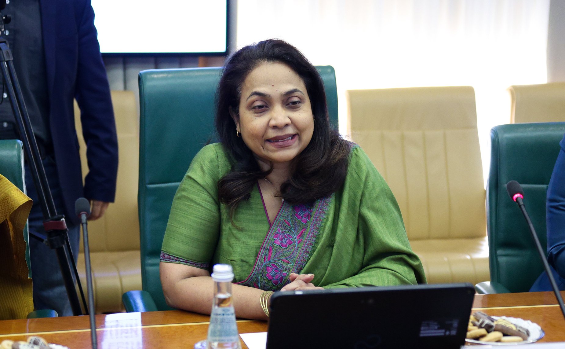 Григорий Карасин провел рабочую встречу с Чрезвычайным и Полномочным Послом Демократической Социалистической Республики Шри-Ланка в РФ Шобини Каушалой Гунасекерой