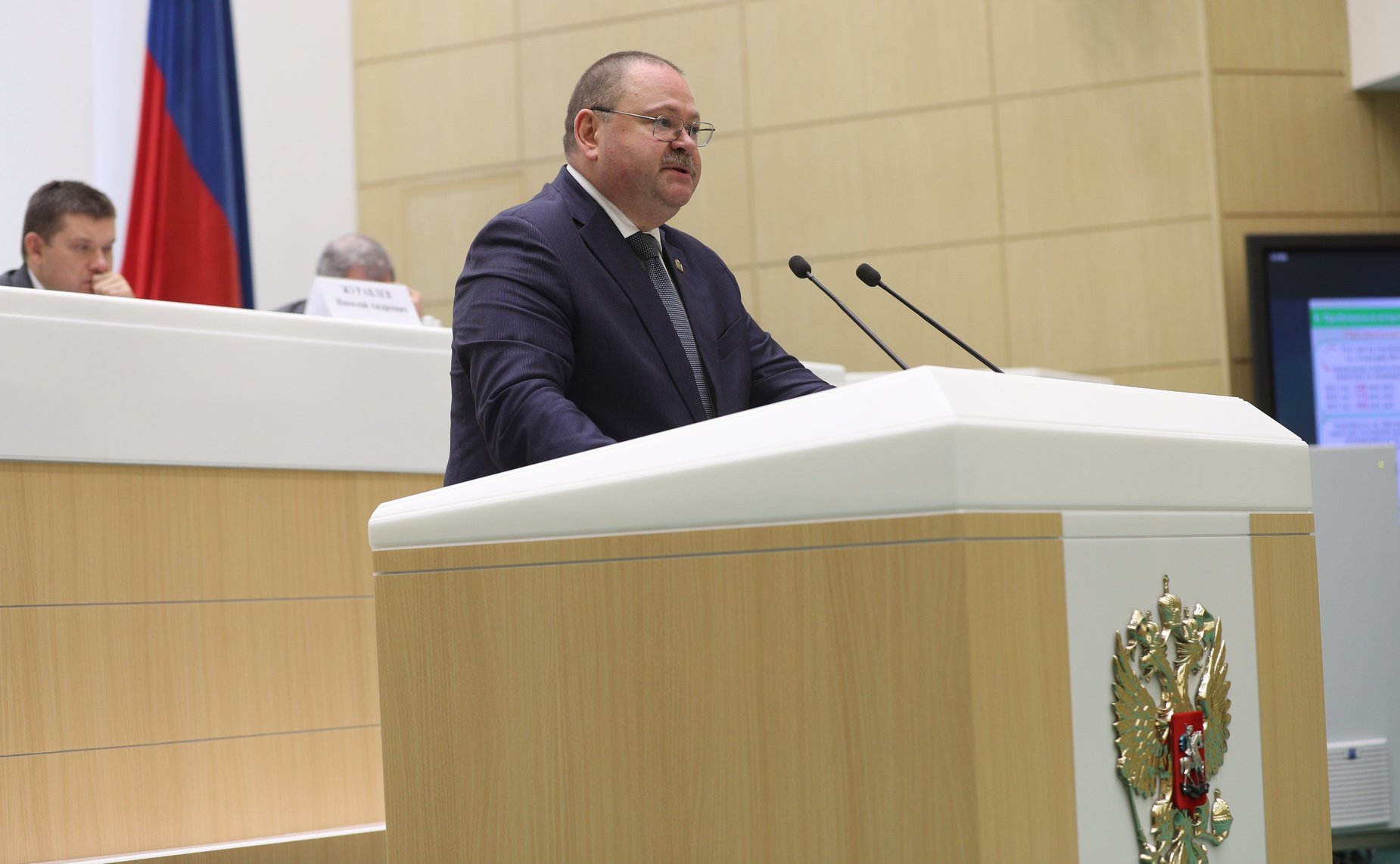 Олег Мельниченко