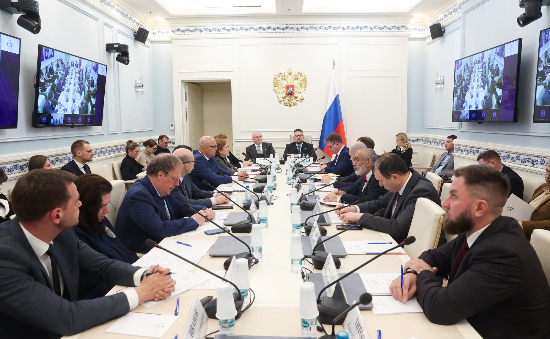 Круглый стол Комитета Совета Федерации по конституционному законодательству и государственному строительству «Адвокатура как платформа для профессионализации судебного представительства»