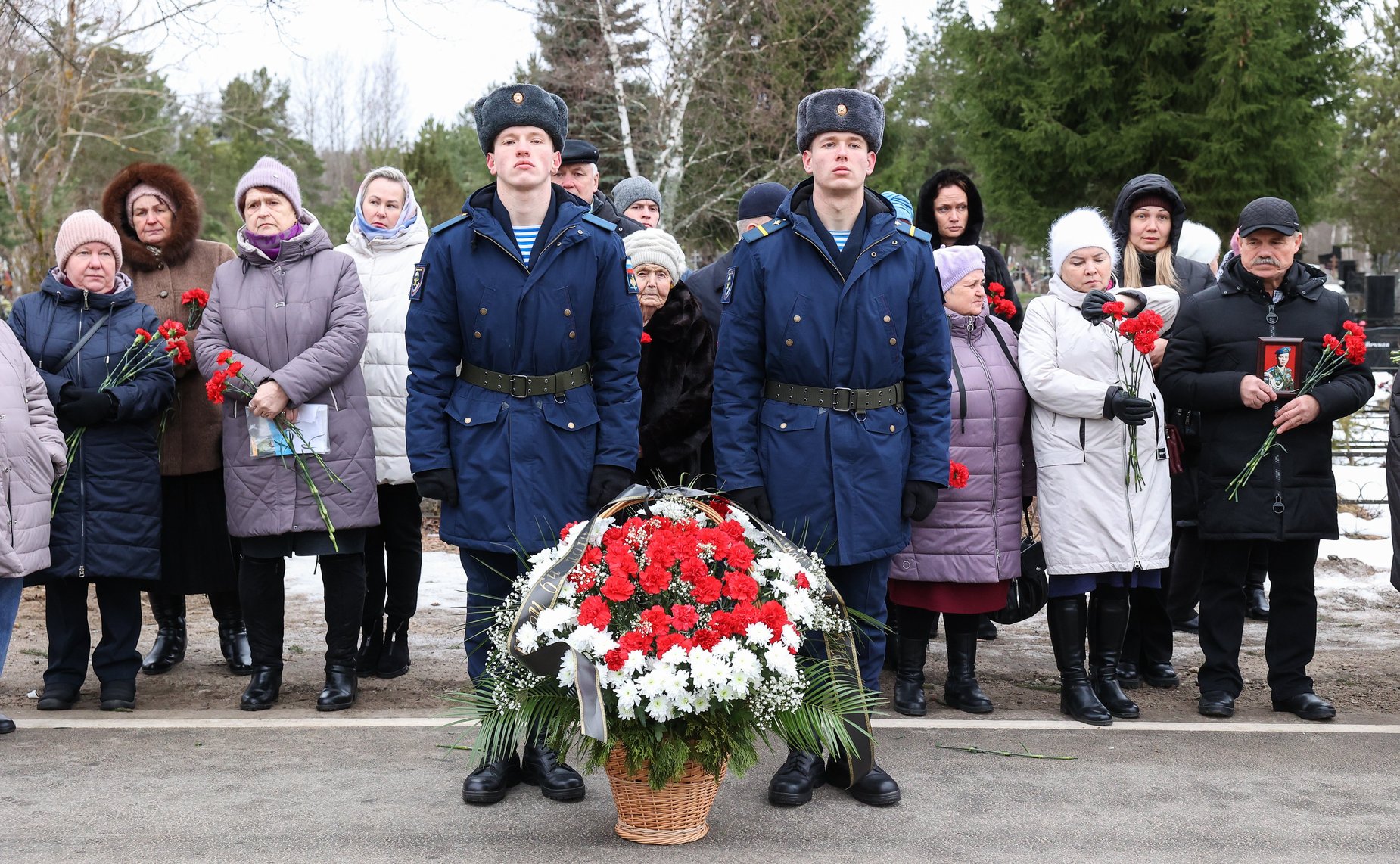 В Псковской области почтили память бойцов, погибших в неравном бою в Аргунском ущелье в 2000 году (фото Григорий Надток)