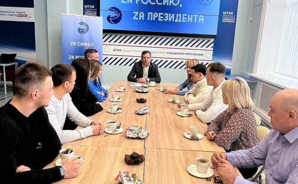 Николай Владимиров поздравил победителей Чемпионата и Первенства России по самбо