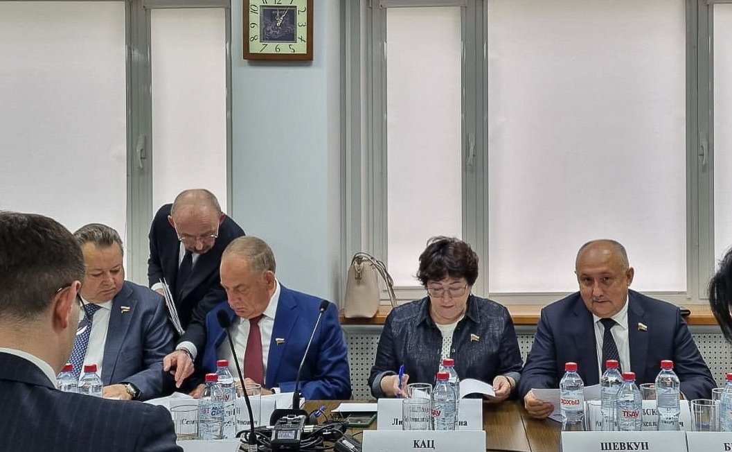 Сергей Митин провел совещание на тему «Об основах государственного регулирования развития производства рыбной продукции»