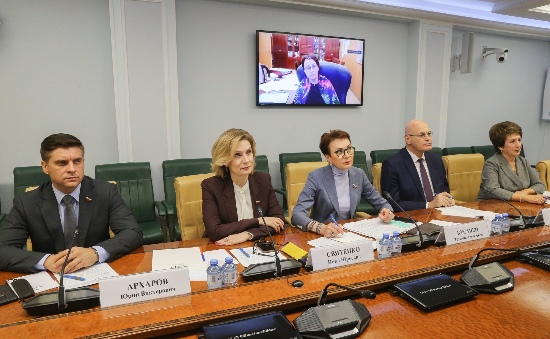 «Круглый стол» на тему «О реализации федеральных законов, предусматривающих передачу на федеральный уровень полномочий субъектов РФ по организации обеспечения лекарственными препаратами лиц, больных редкими (орфанными) заболеваниями»